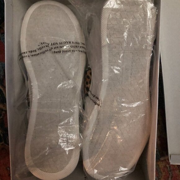 Steve Madden Leopard/Studded Detailed "Belle" Sneakers Size 8.5 NWT - Picture 12 of 13